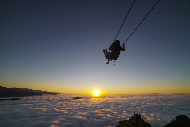 Bulut denizini ölümsüzleştirmek için Kaçkarlar'da nöbet tutuyorlar